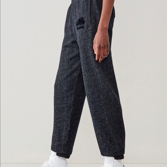 Roots and Lululemon pants - Picture 3 of 13